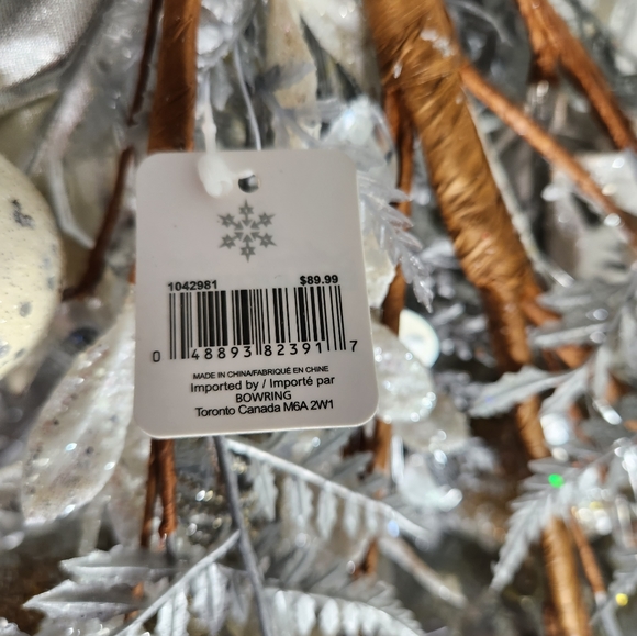 Hanging Garland - Picture 2 of 4